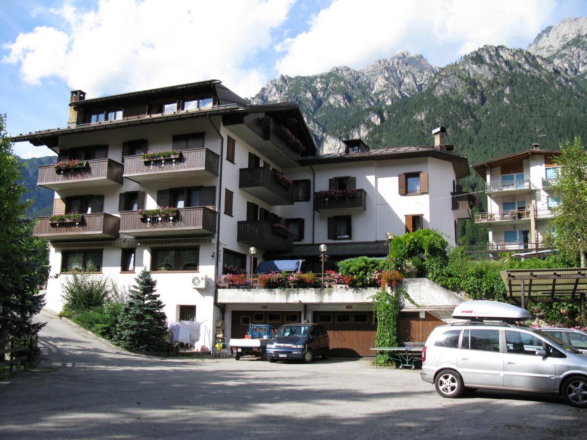 Albergo Miravalle Auronzo di Cadore Exterior foto