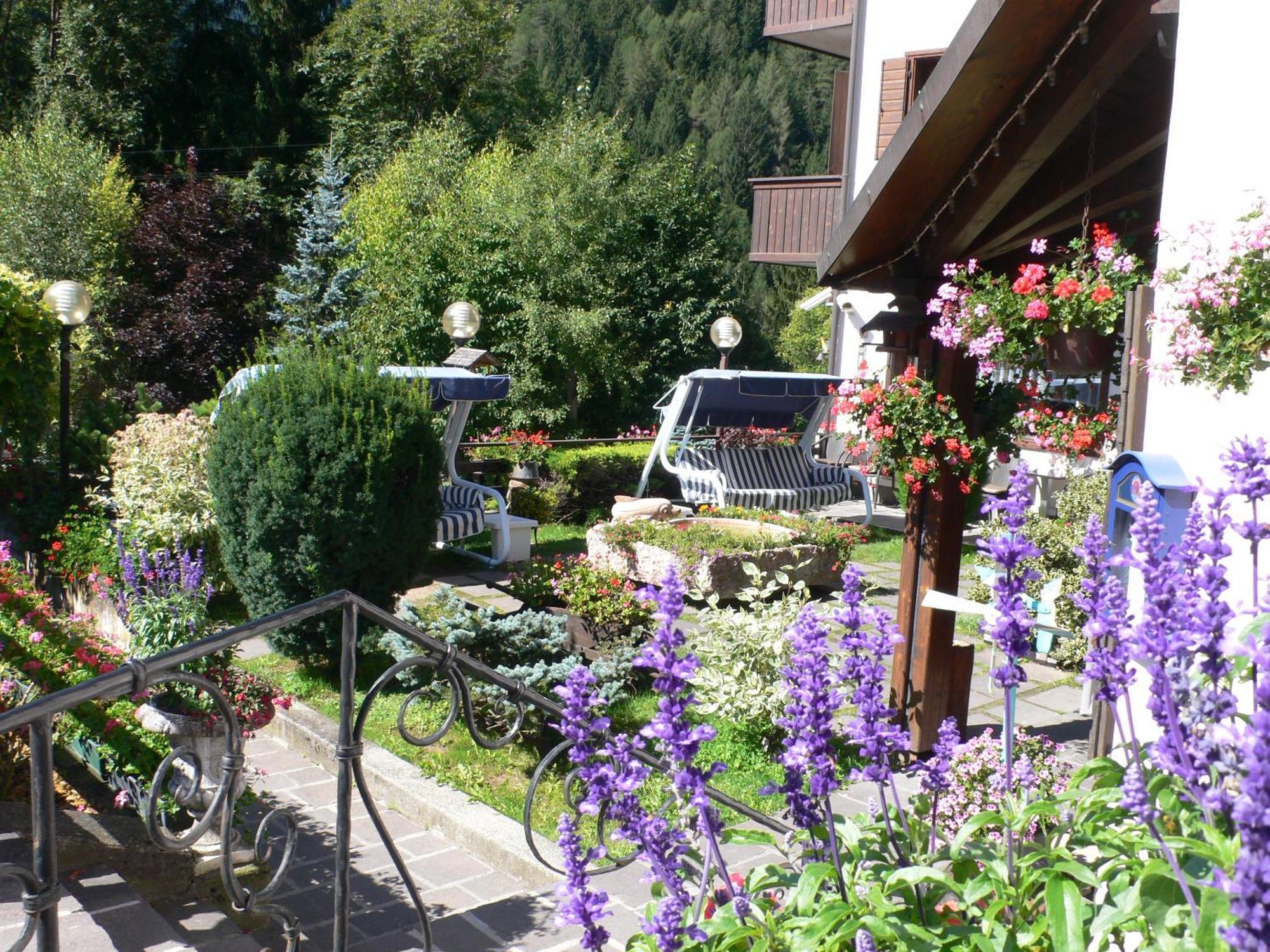 Albergo Miravalle Auronzo di Cadore Exterior foto