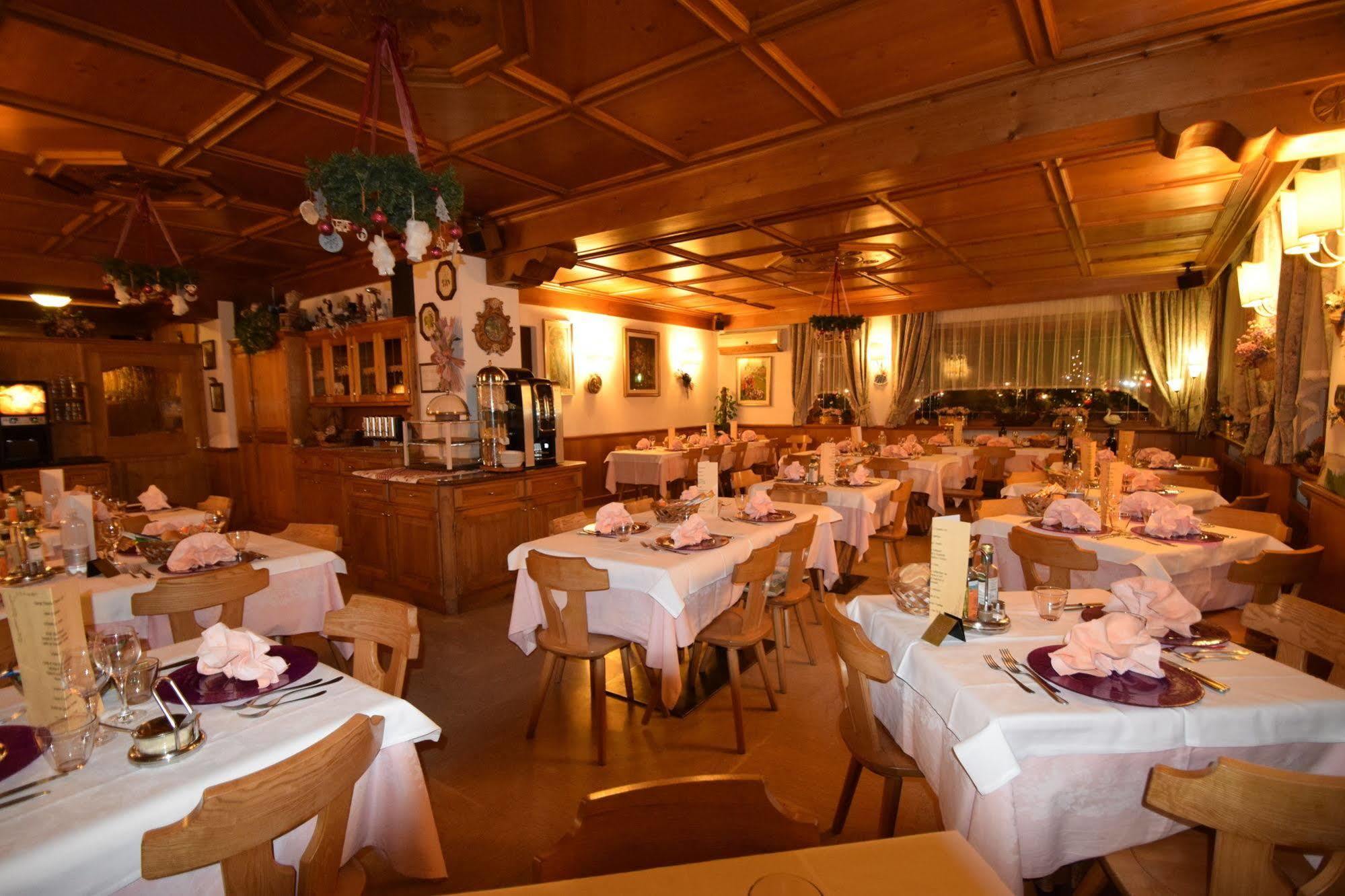 Albergo Miravalle Auronzo di Cadore Exterior foto