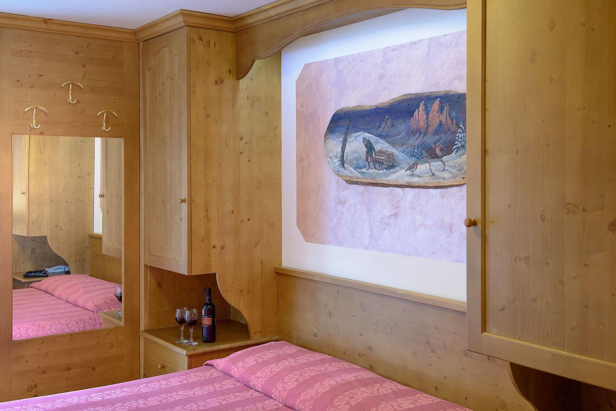 Albergo Miravalle Auronzo di Cadore Exterior foto